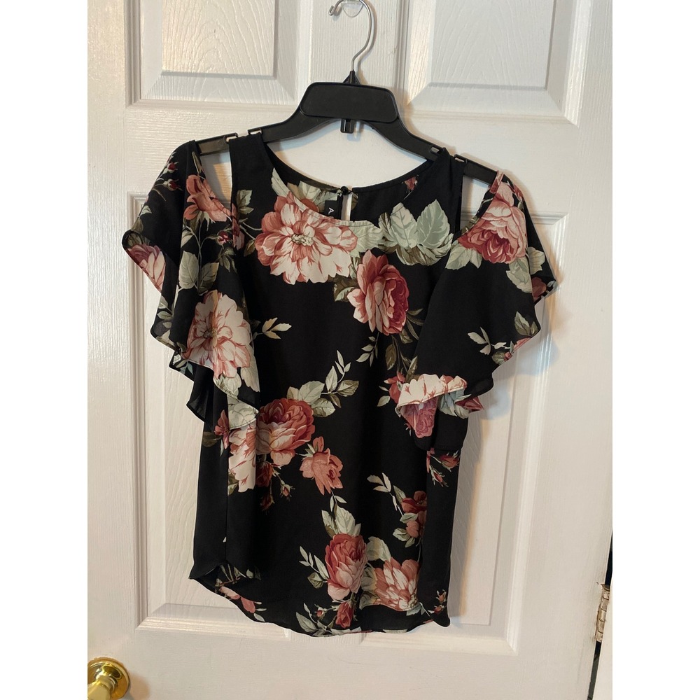 A. Byer Womens Black Floral Cold Shoulder Ruffle‎ Sleeve Blouse Top Size Medium